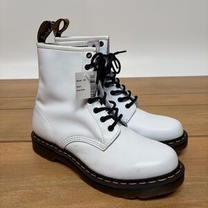 Dr. Martens White Leather 8-Eye Boots – Women’s 10 (EU 42) NEW